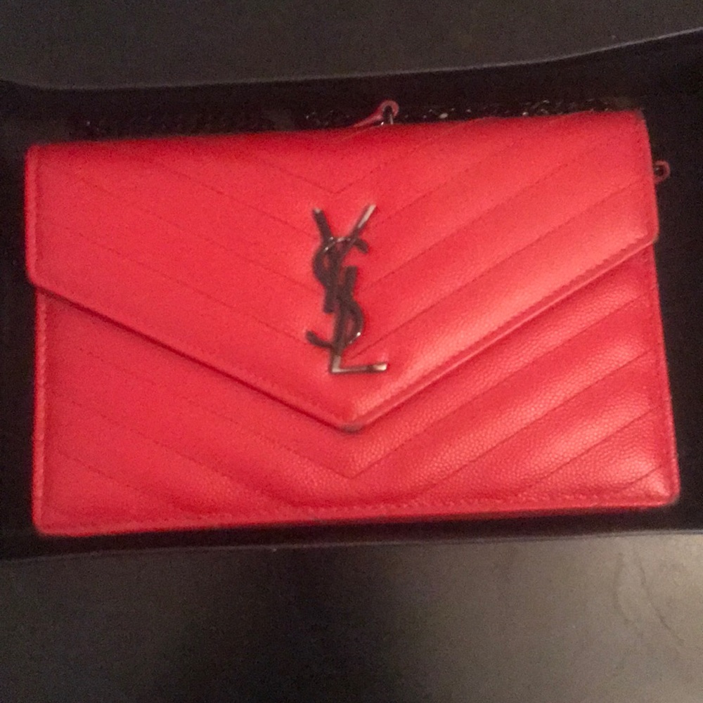 Ysl Red C.Wall(189Y)Mono Grain De Poundre SL